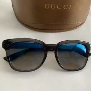 Sunglasses Gucci